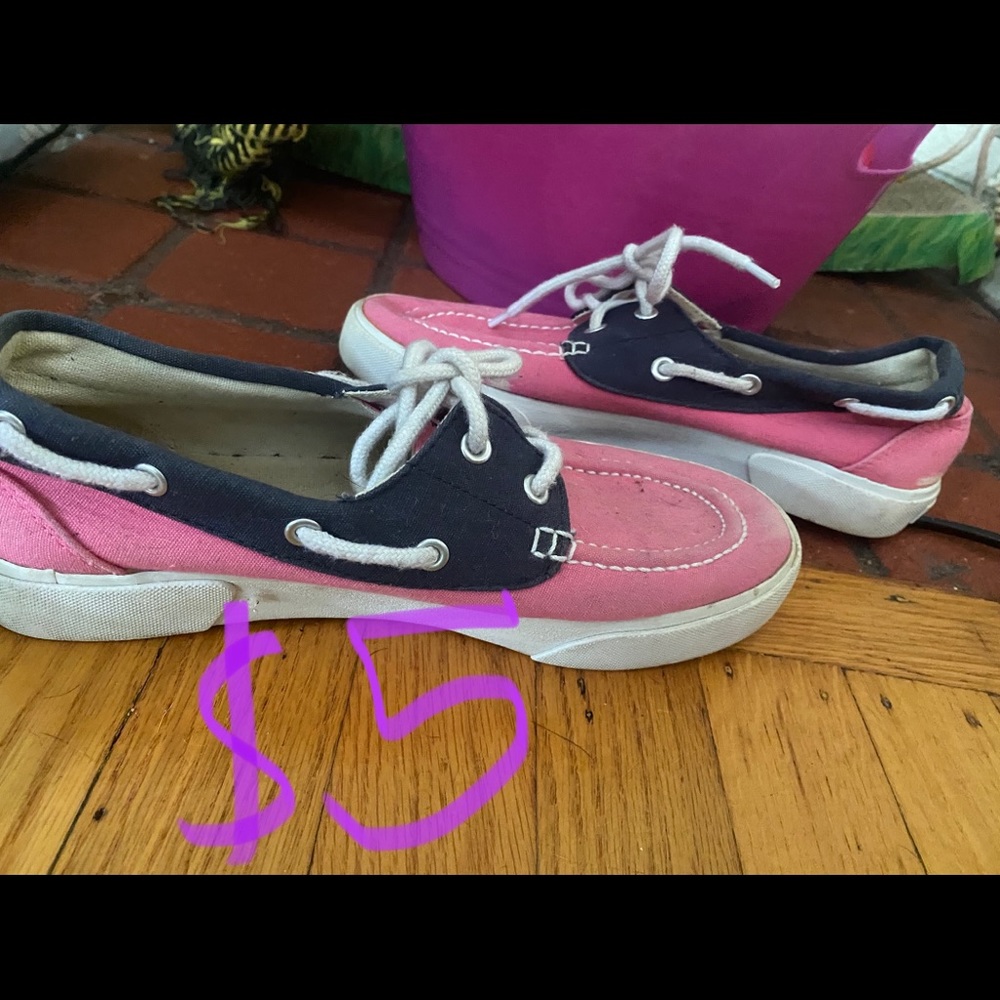 Boat shoes size 7 womens